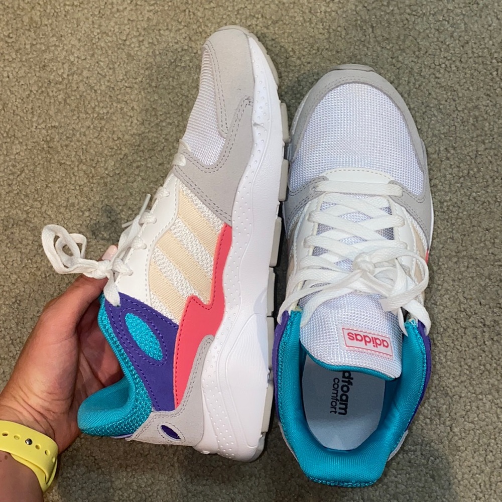 Adidas tennis shoes